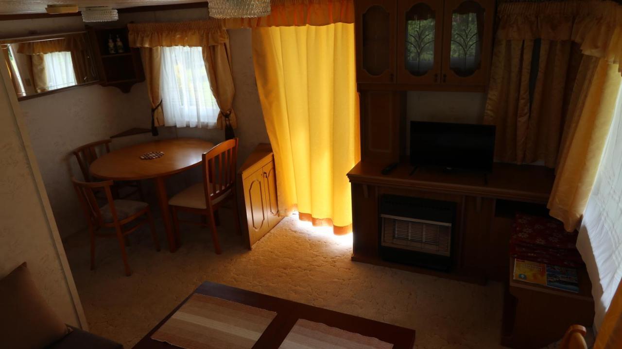 Privat Ave-Mobilhaus Liptovsky Mikulas Exterior foto